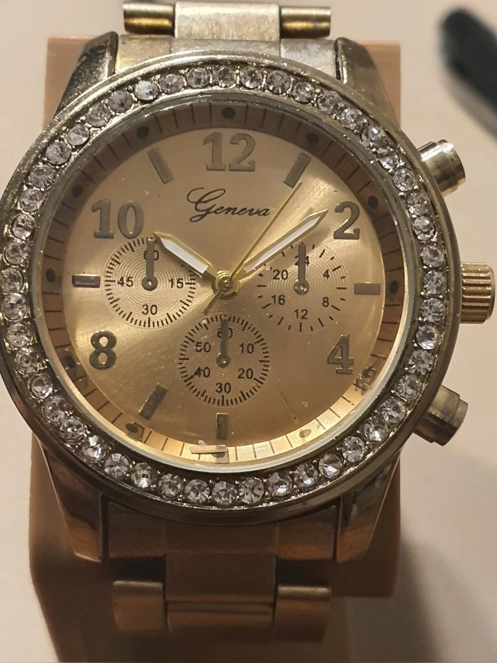 🦋10/$20🦋 Geneva Goldtone Rhinestone Women's Watch